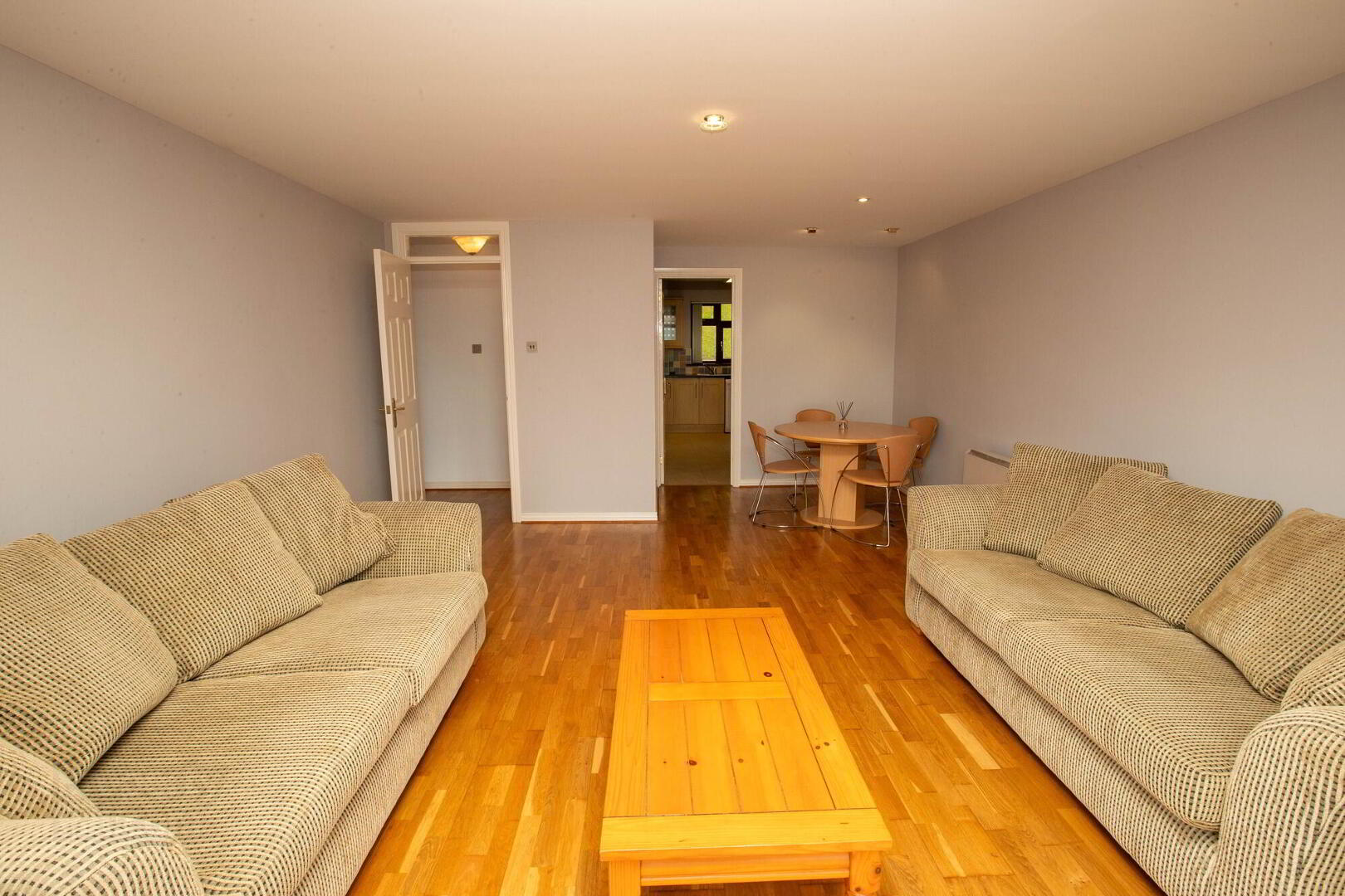 27 Edgewater 9 of 23
