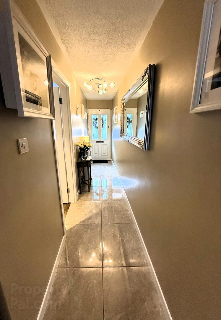 11a Main Street 3 of 19