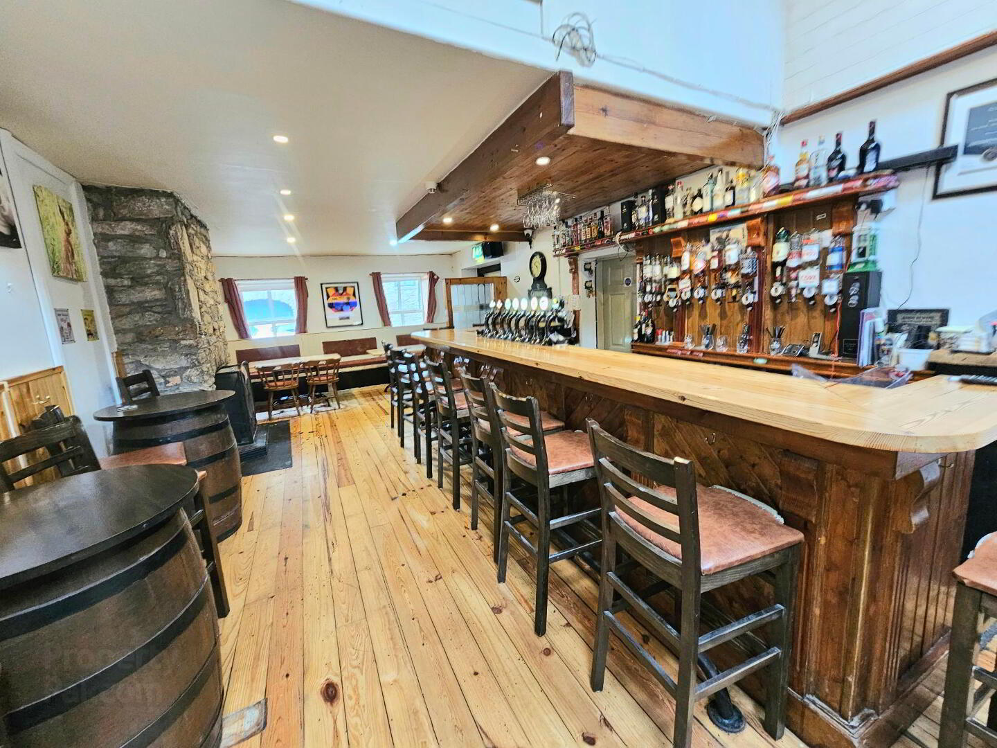 Hartys Bar And Restaurant, 9 Church St 6 of 27