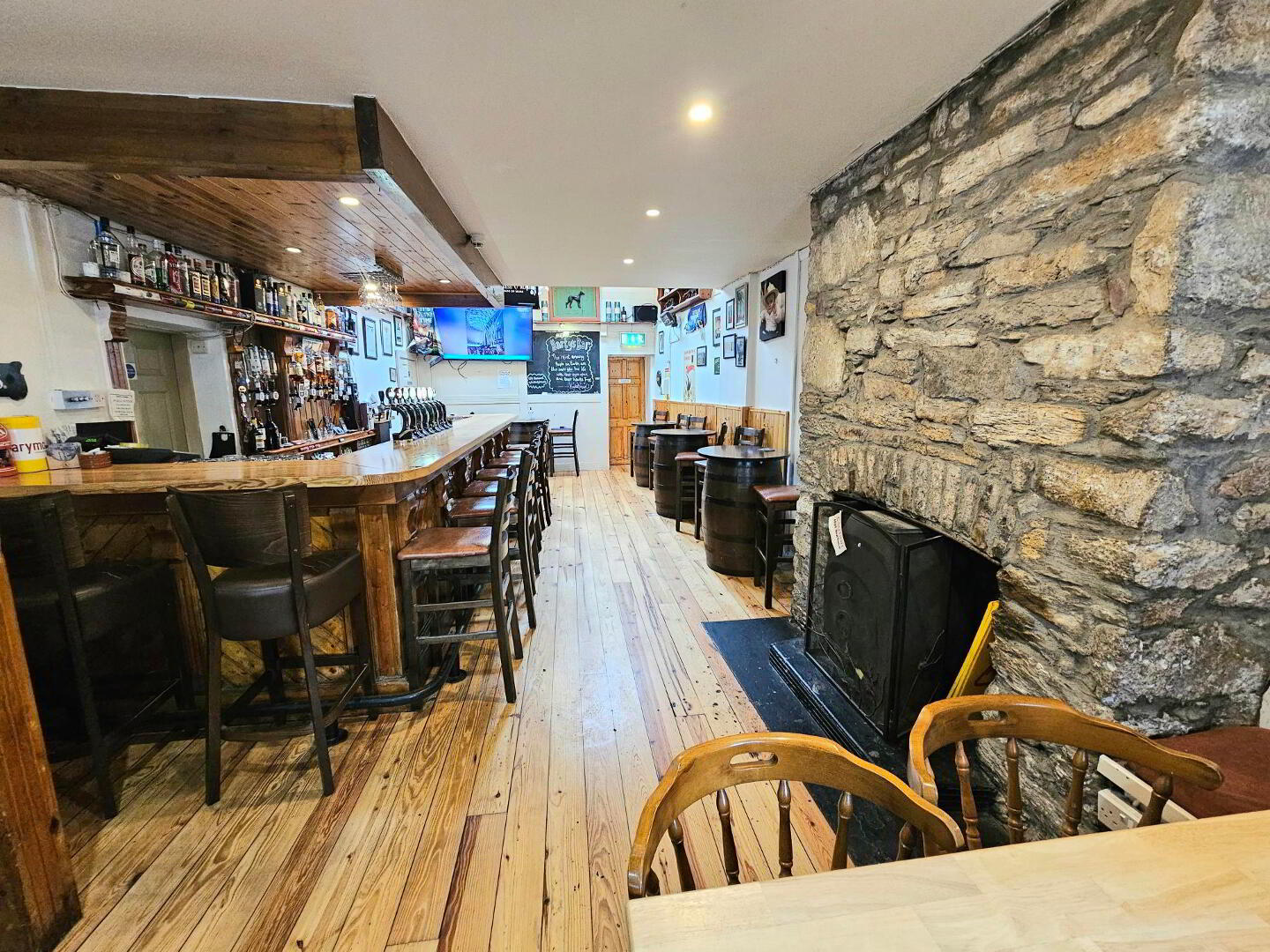 Hartys Bar And Restaurant, 9 Church St 7 of 27