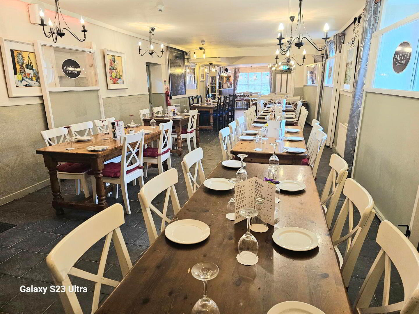 Hartys Bar And Restaurant, 9 Church St 11 of 27