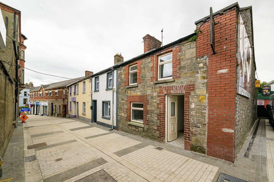 4 Old Cornmarket 1 of 15