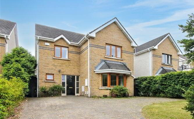9 Holywell 1 of 16