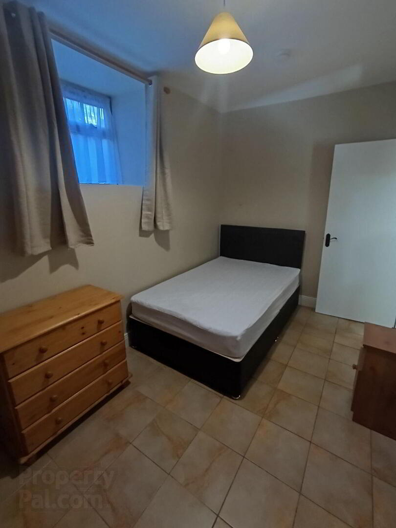 Apartment 1 10 Newenham Street 4 of 5