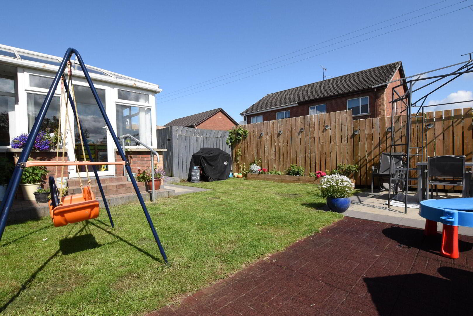33 Ashcroft Close 17 of 17