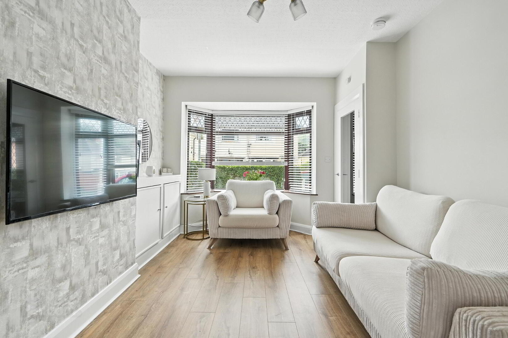 property description image