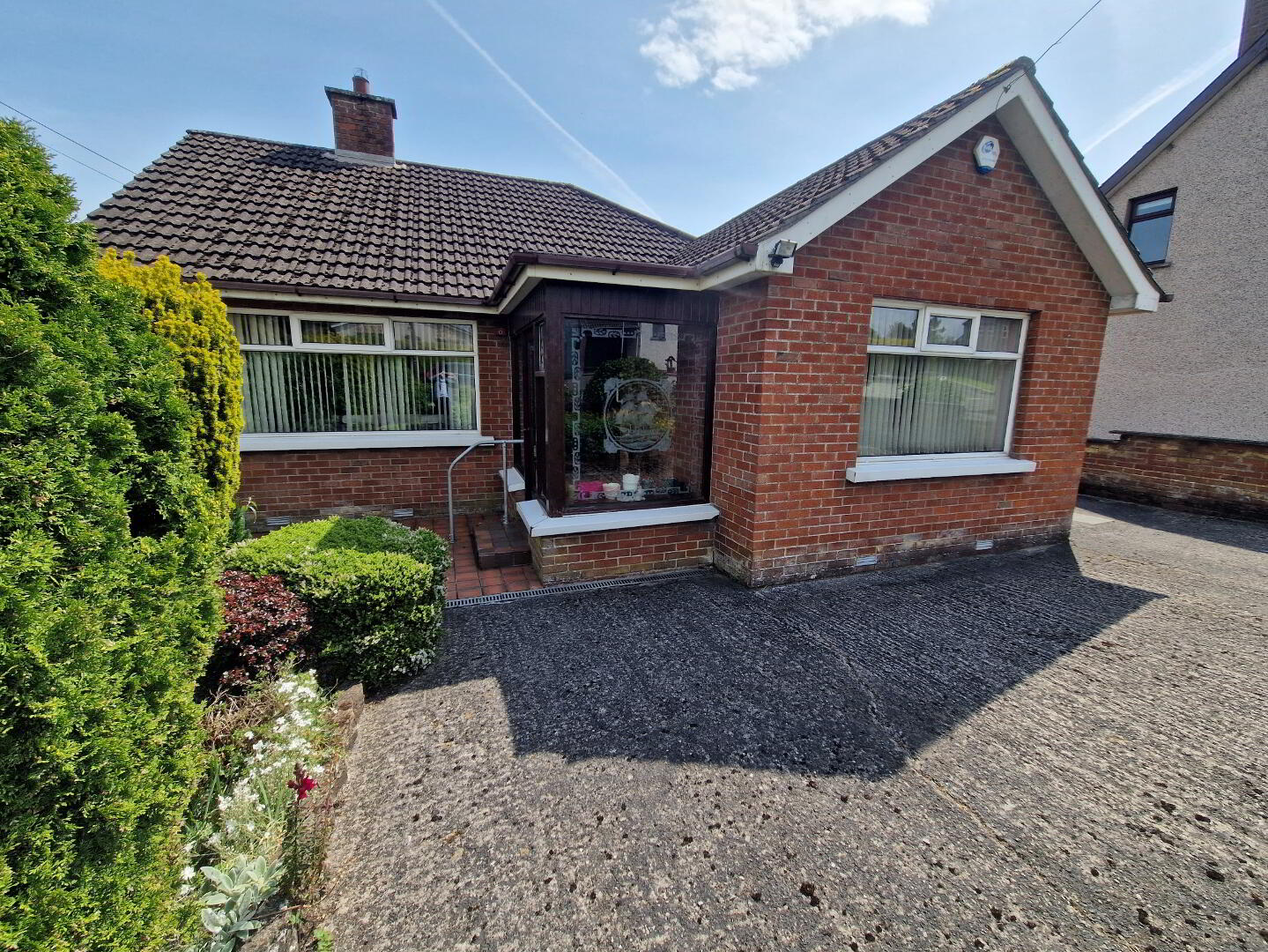 property description image