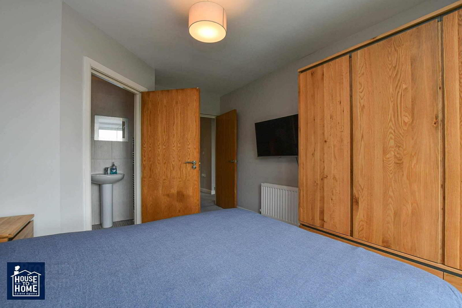 Unit 6, Lesley Lodge 21 of 31