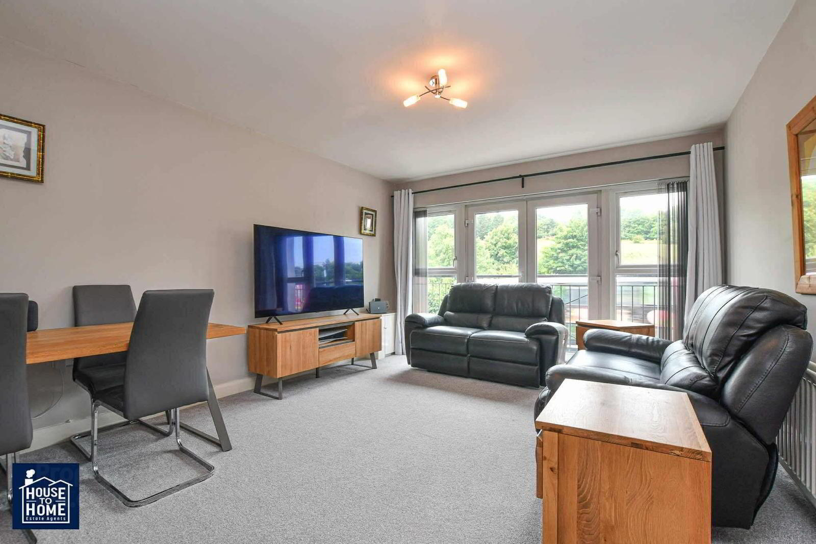 Unit 6, Lesley Lodge 11 of 31