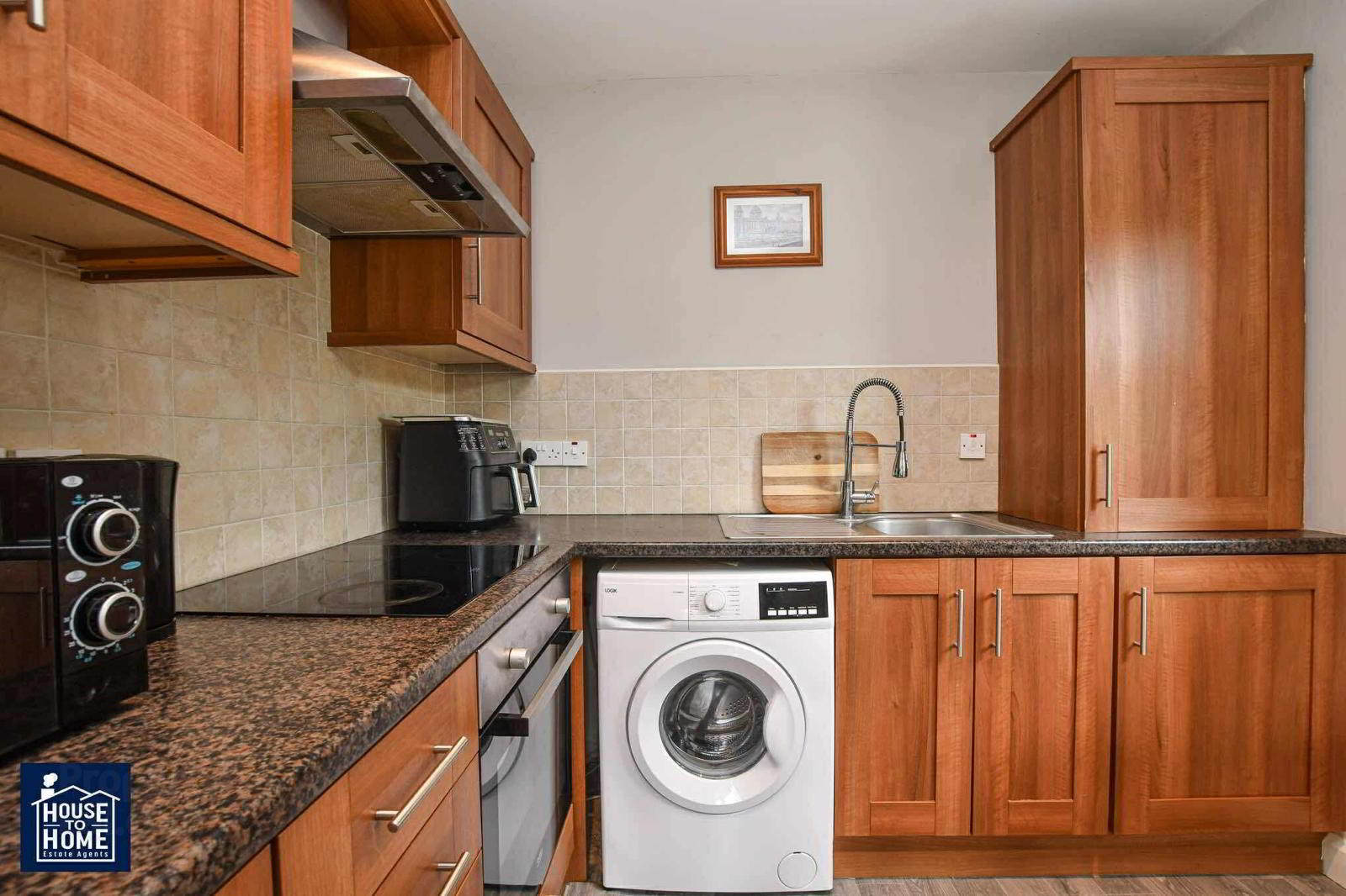 Unit 6, Lesley Lodge 18 of 31