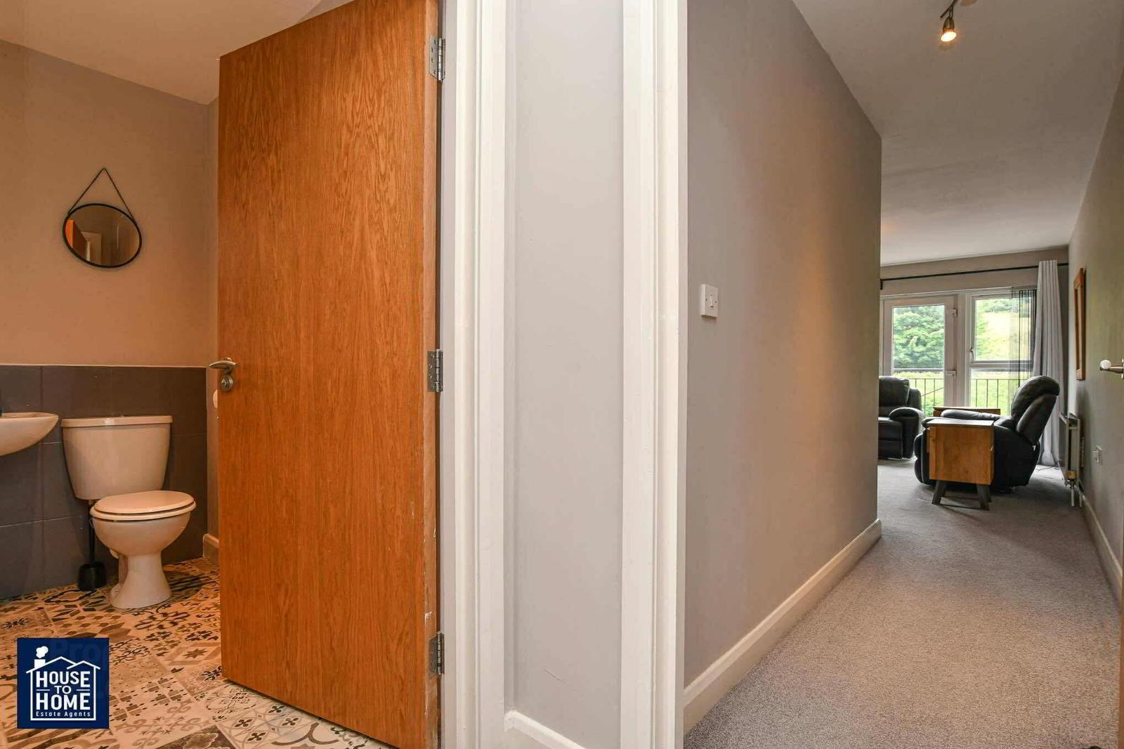 Unit 6, Lesley Lodge 28 of 31