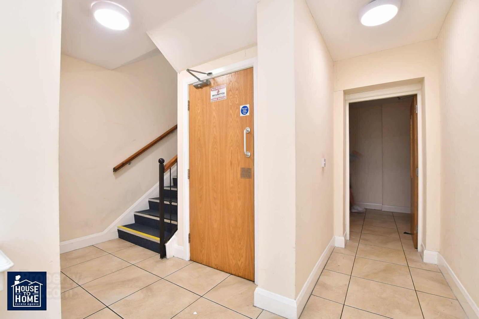 Unit 6, Lesley Lodge 5 of 31