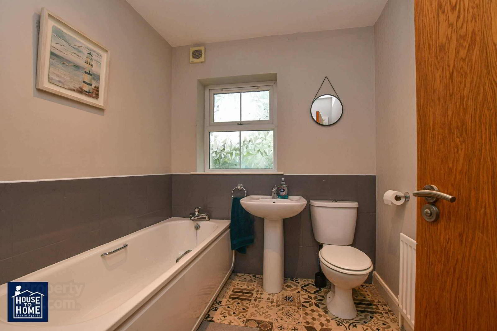 Unit 6, Lesley Lodge 30 of 31