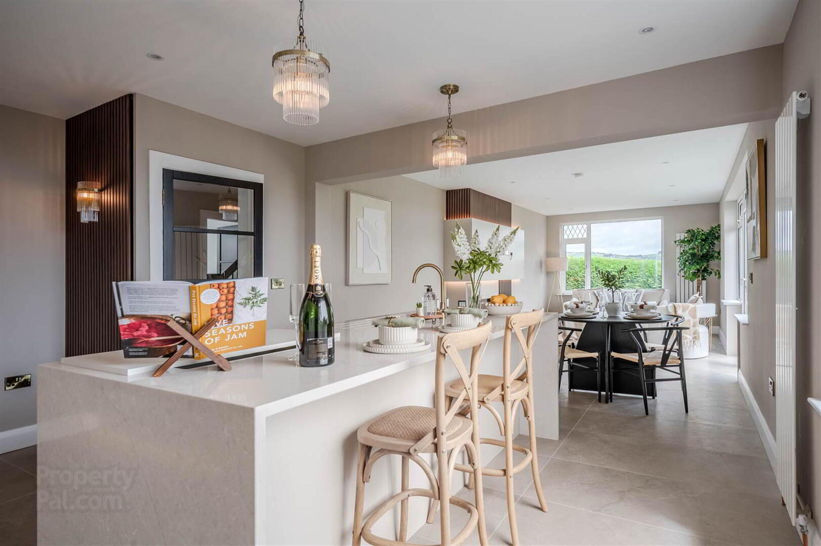 16 Ferndene Road 14 of 32