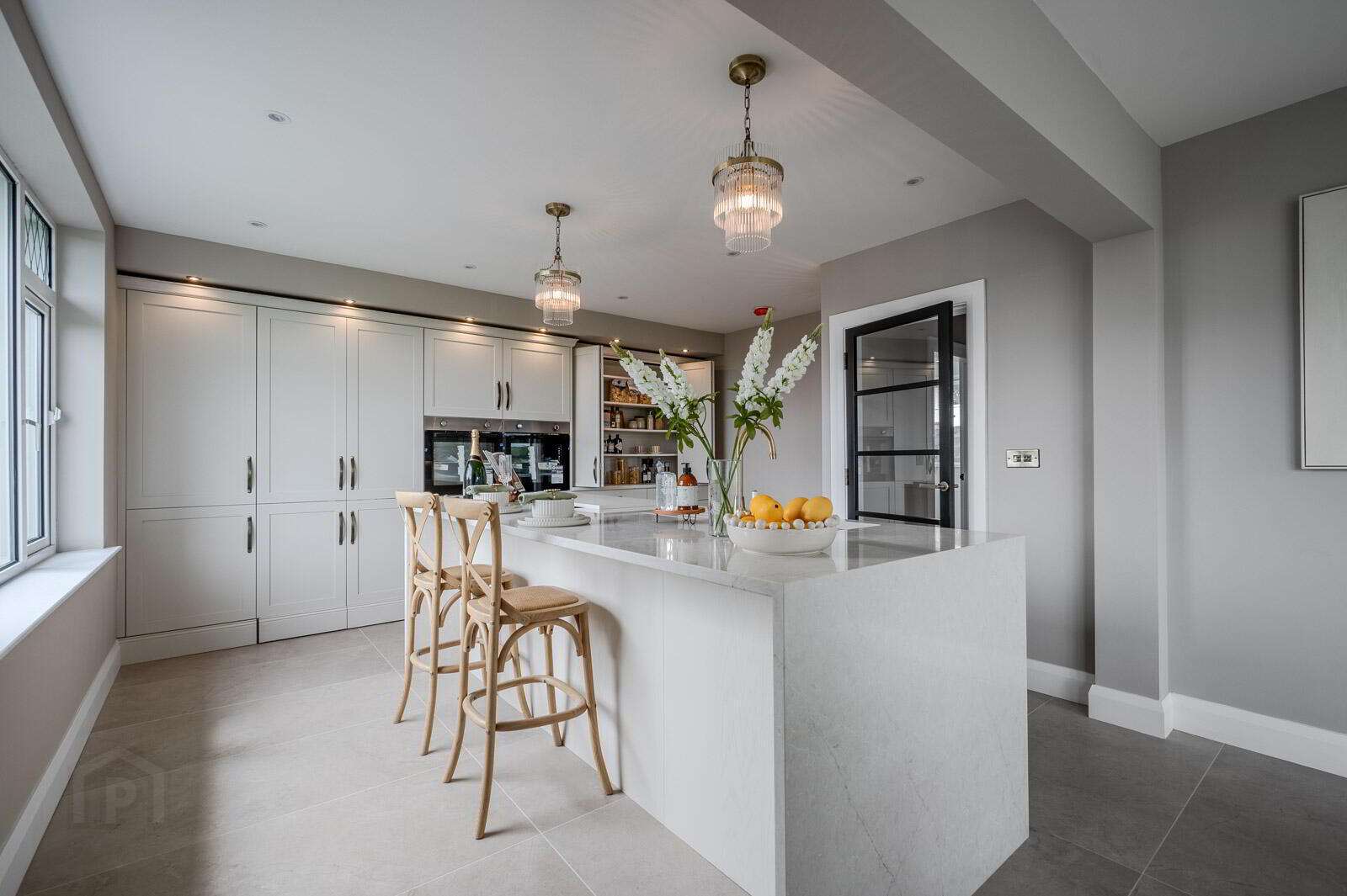 16 Ferndene Road 12 of 30