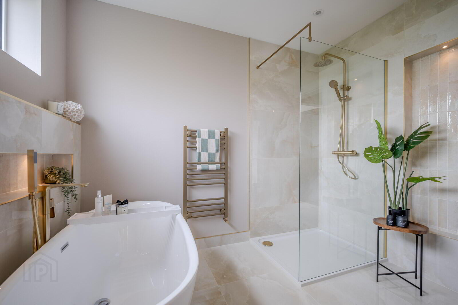 16 Ferndene Road 21 of 30