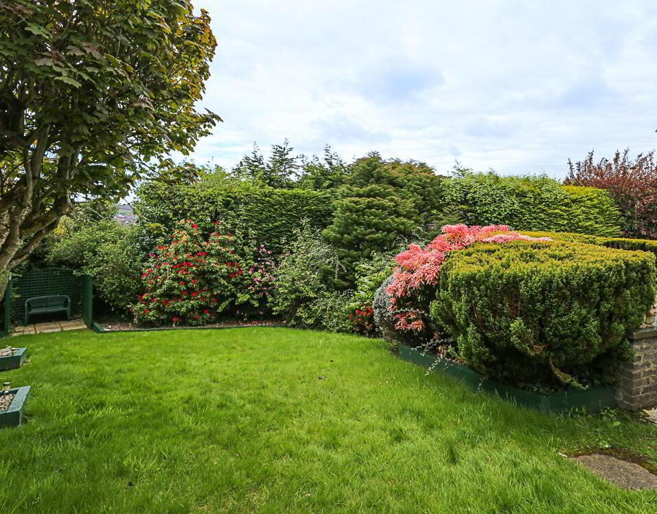 16 Ferndene Road 33 of 36