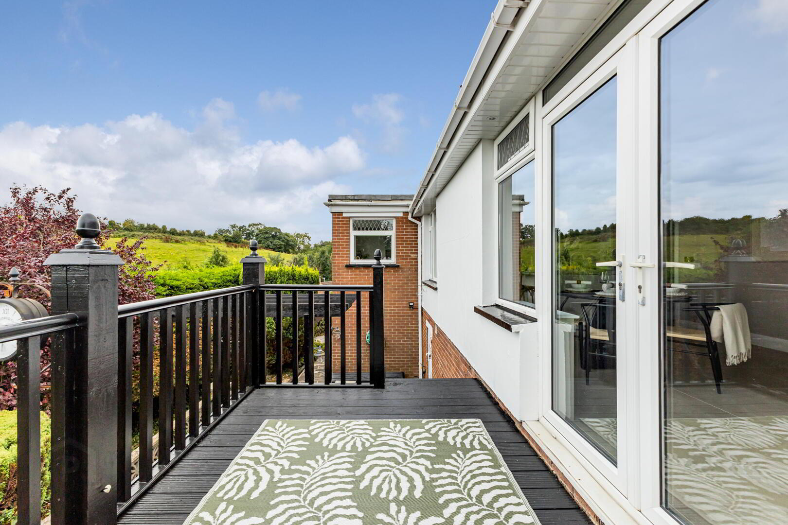 16 Ferndene Road 10 of 36
