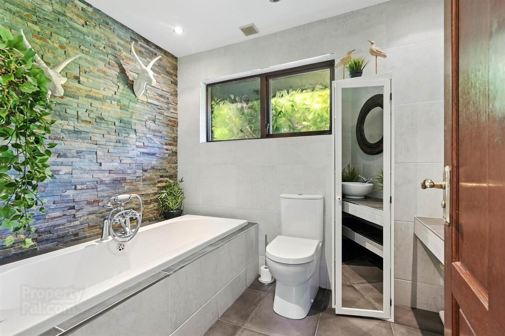 23 St Johns Road 12 of 20