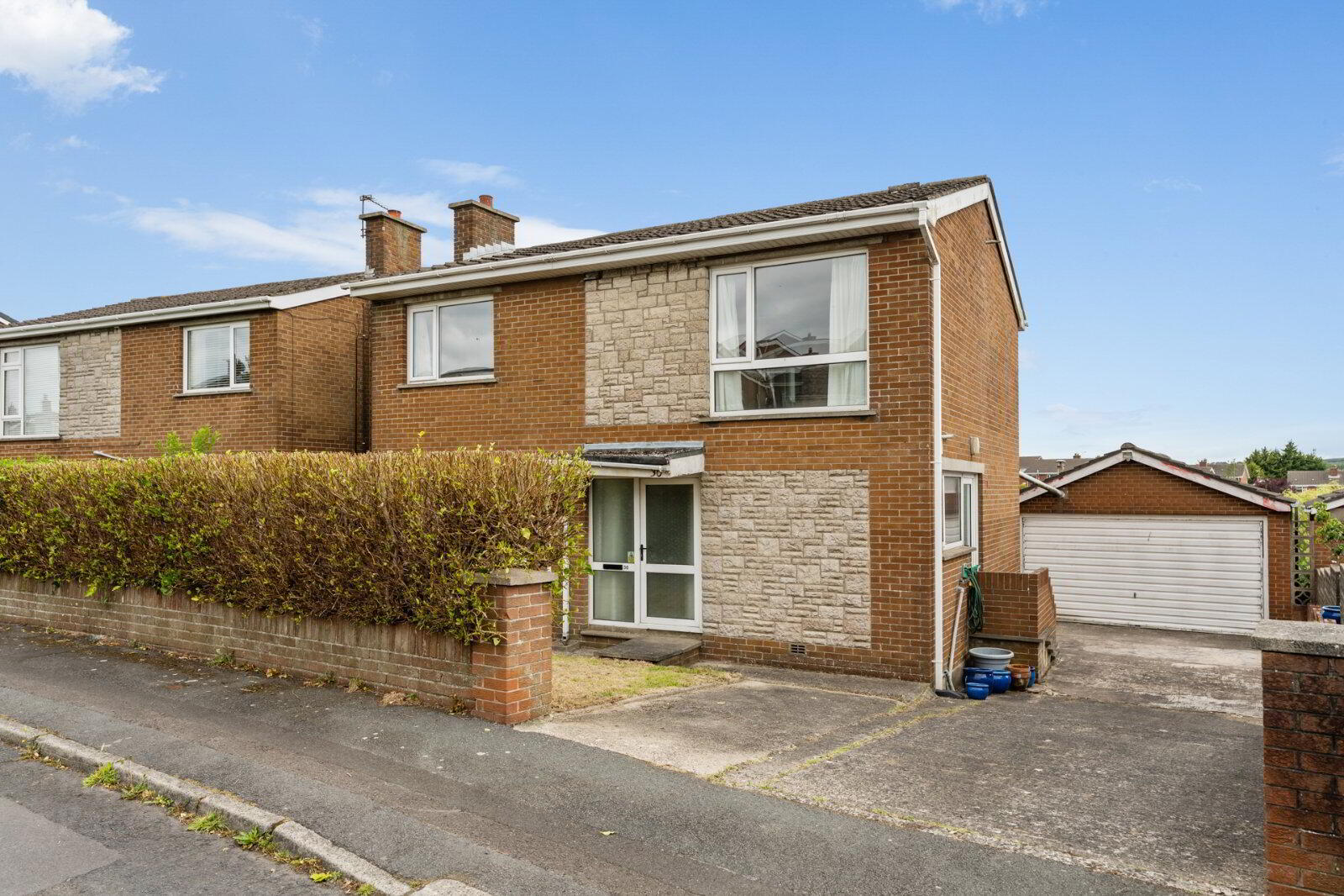 30 Abbeydale Drive 1 of 33