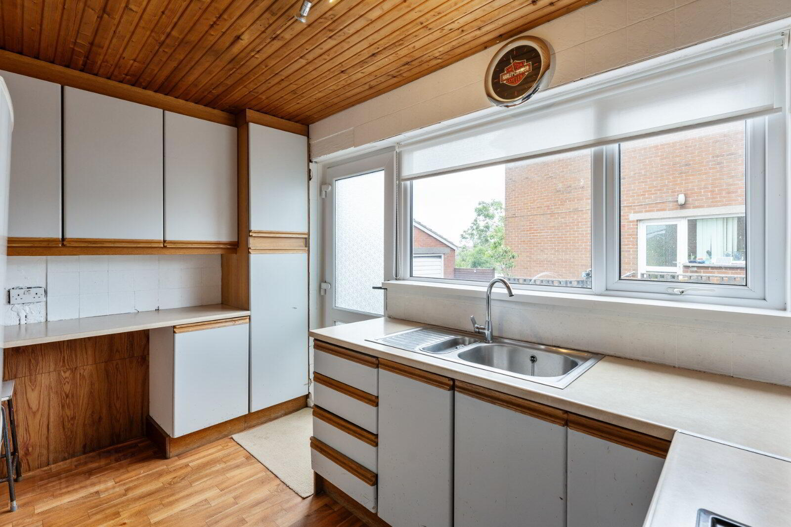 30 Abbeydale Drive 8 of 33