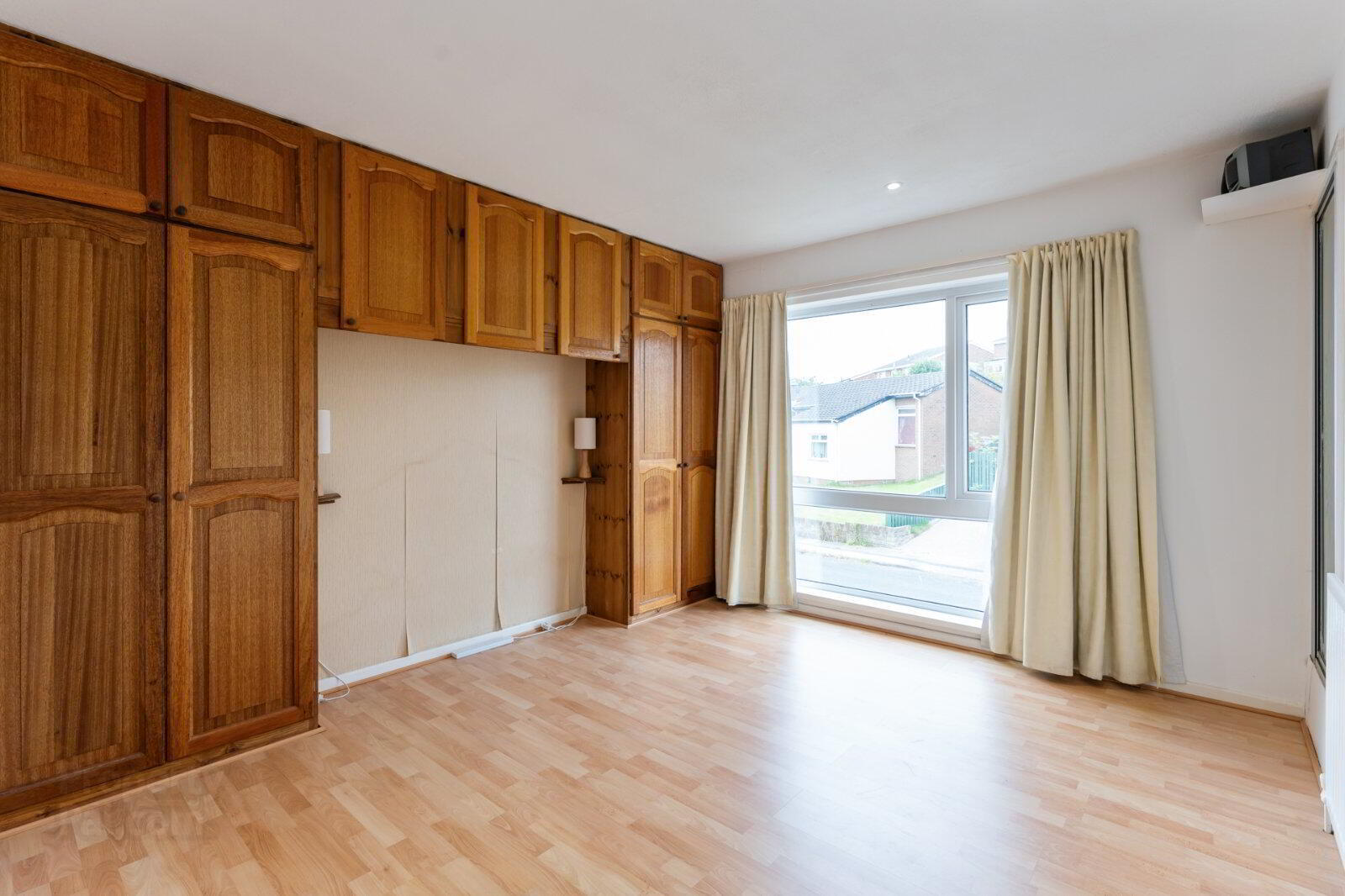30 Abbeydale Drive 14 of 33