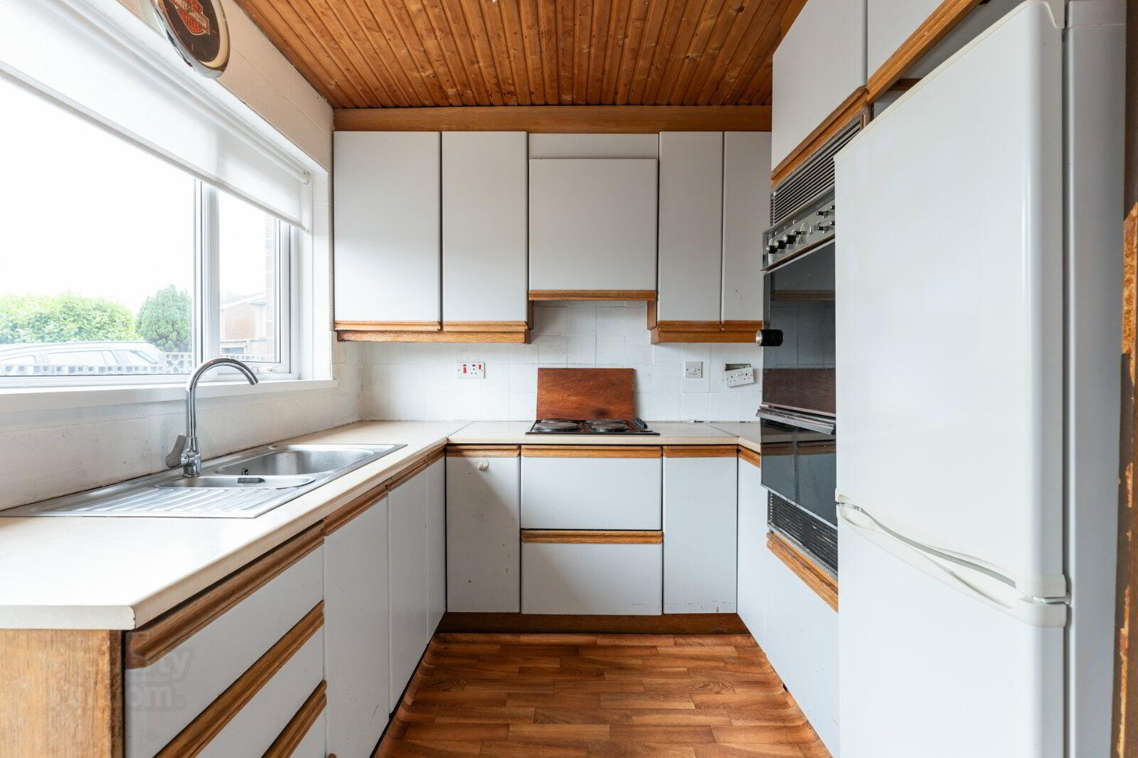 30 Abbeydale Drive 10 of 33