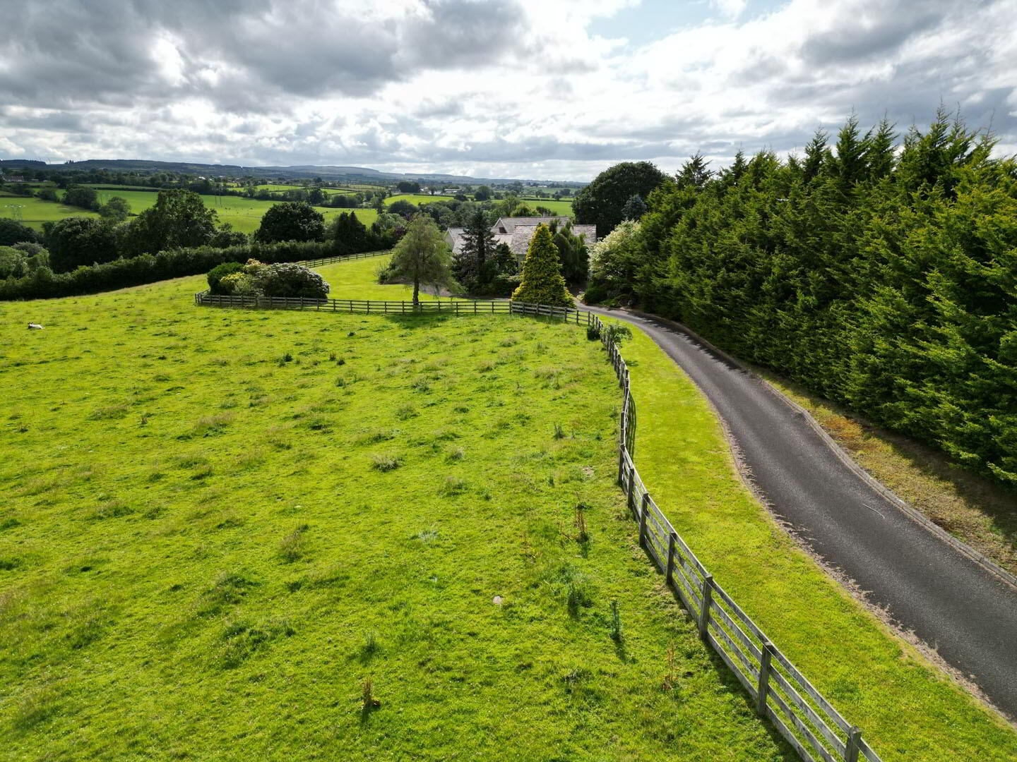 Ard Dorragh Lodge, 105 Ballyquin Road 2 of 36