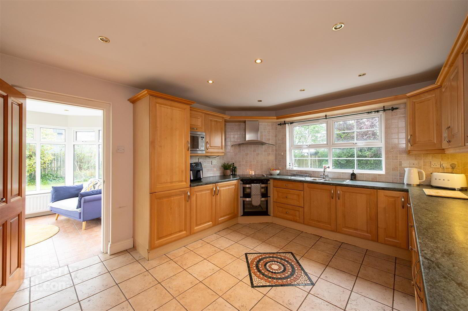 71a Annacloy Road 11 of 34