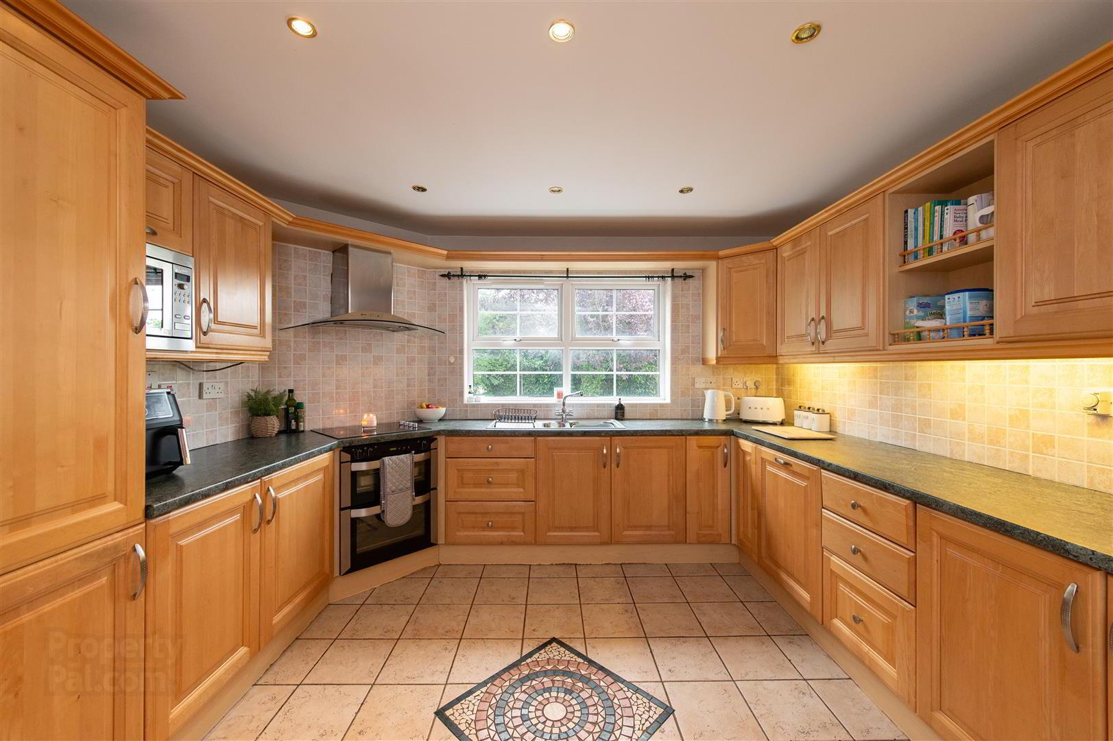 71a Annacloy Road 13 of 34