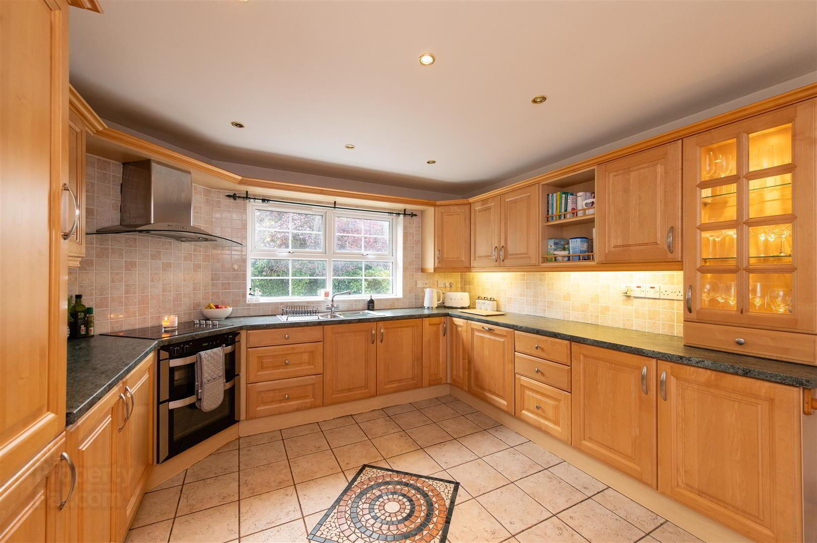71a Annacloy Road 14 of 34