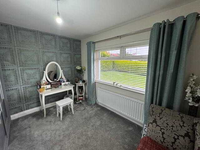 32 Brooklands Park 22 of 37