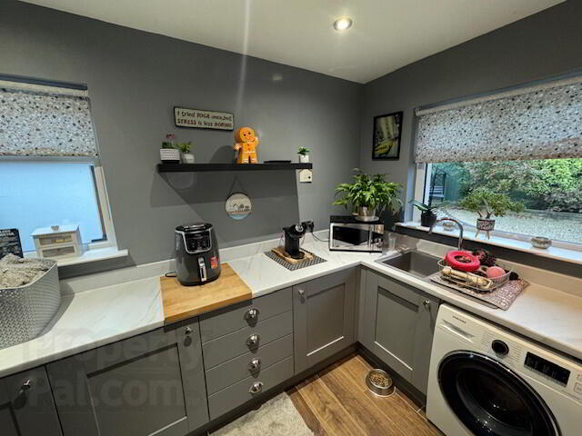 32 Brooklands Park 17 of 37