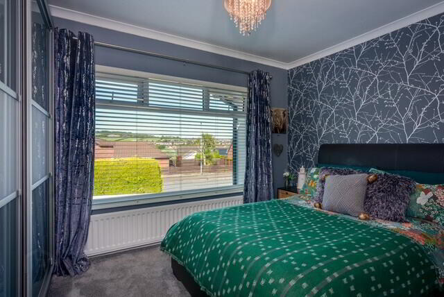 32 Brooklands Park 26 of 43