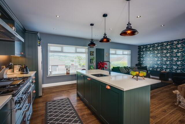 32 Brooklands Park 11 of 43