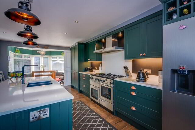 32 Brooklands Park 12 of 43