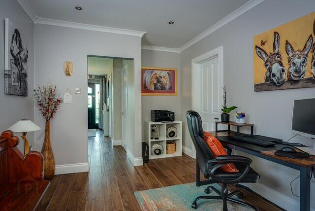 32 Brooklands Park 9 of 43