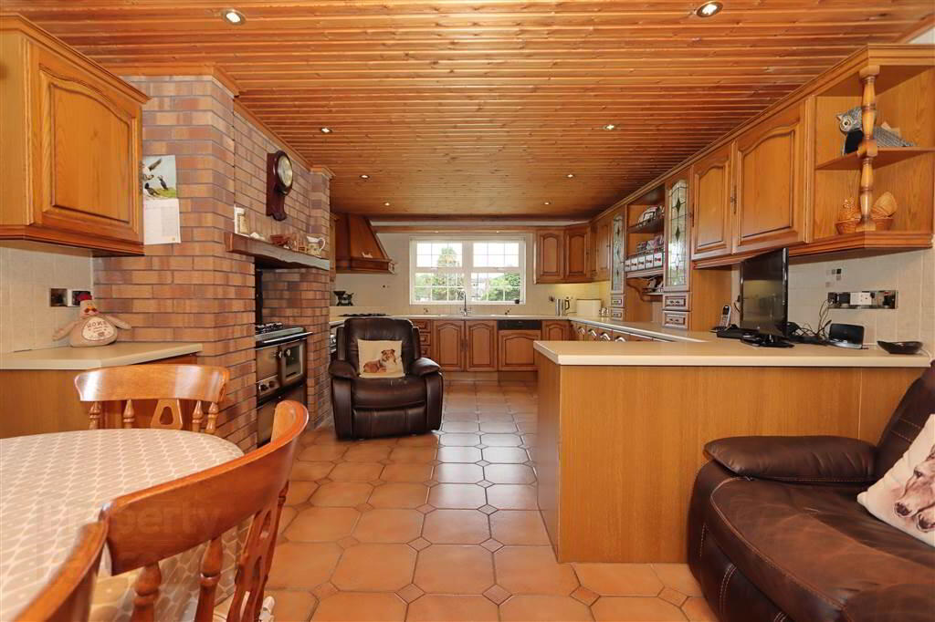 9 Drumhirk Road 13 of 39