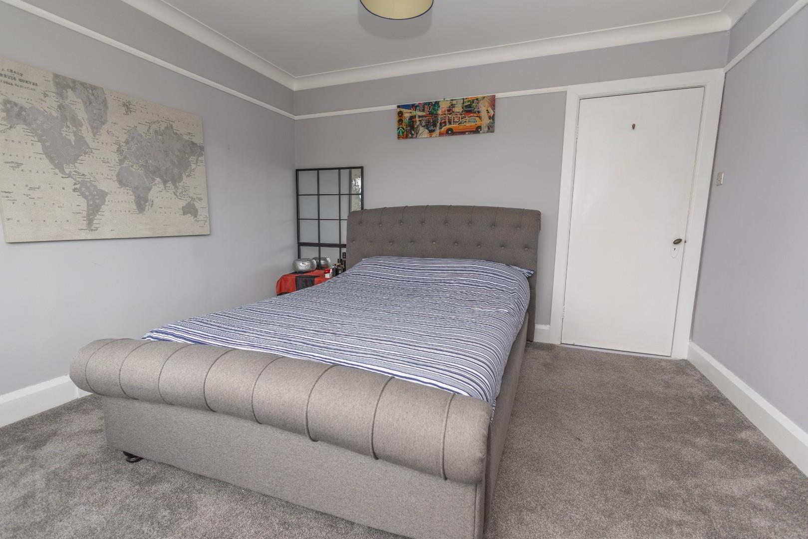 68 Manse Road 32 of 42