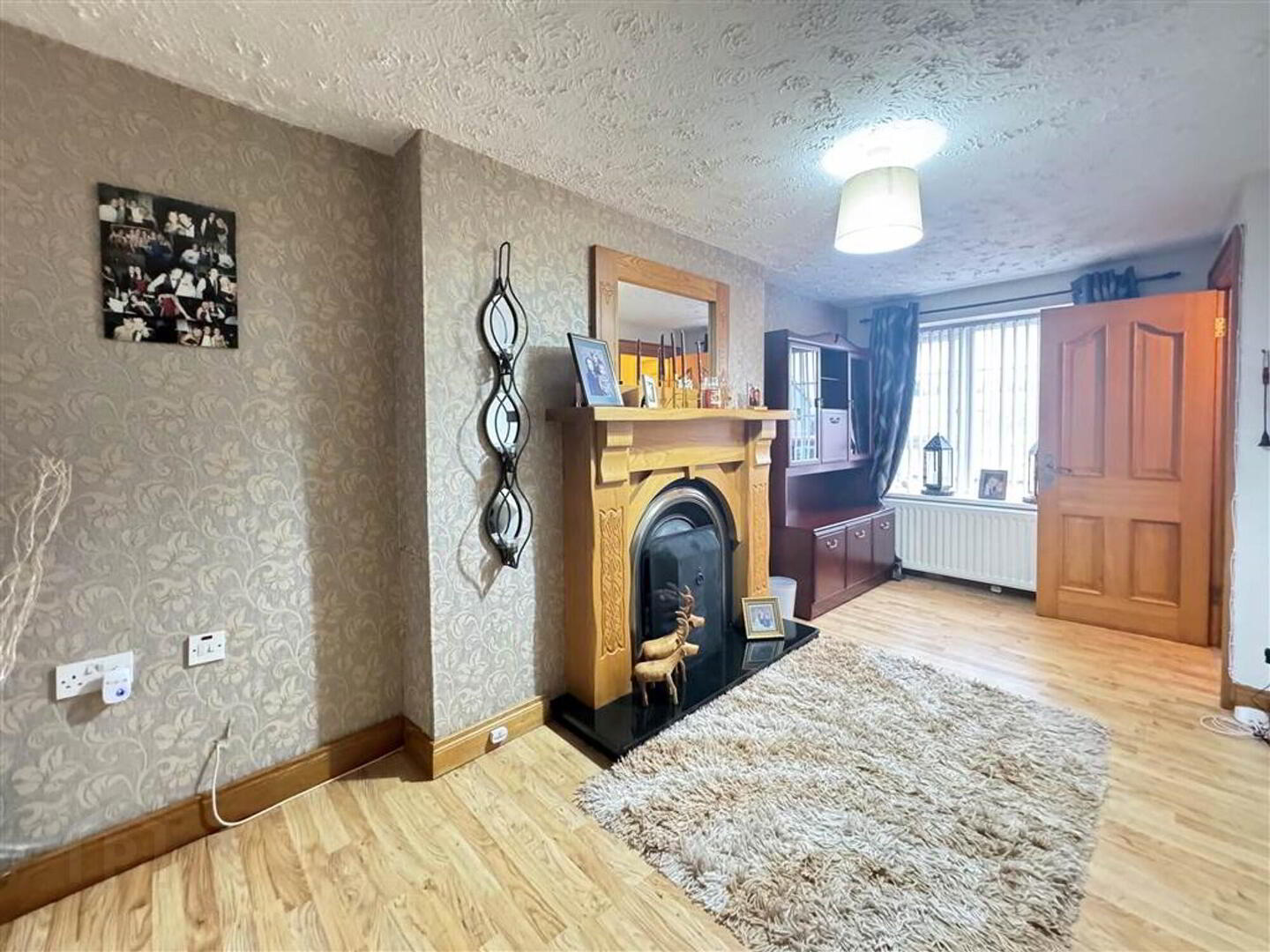 property description image
