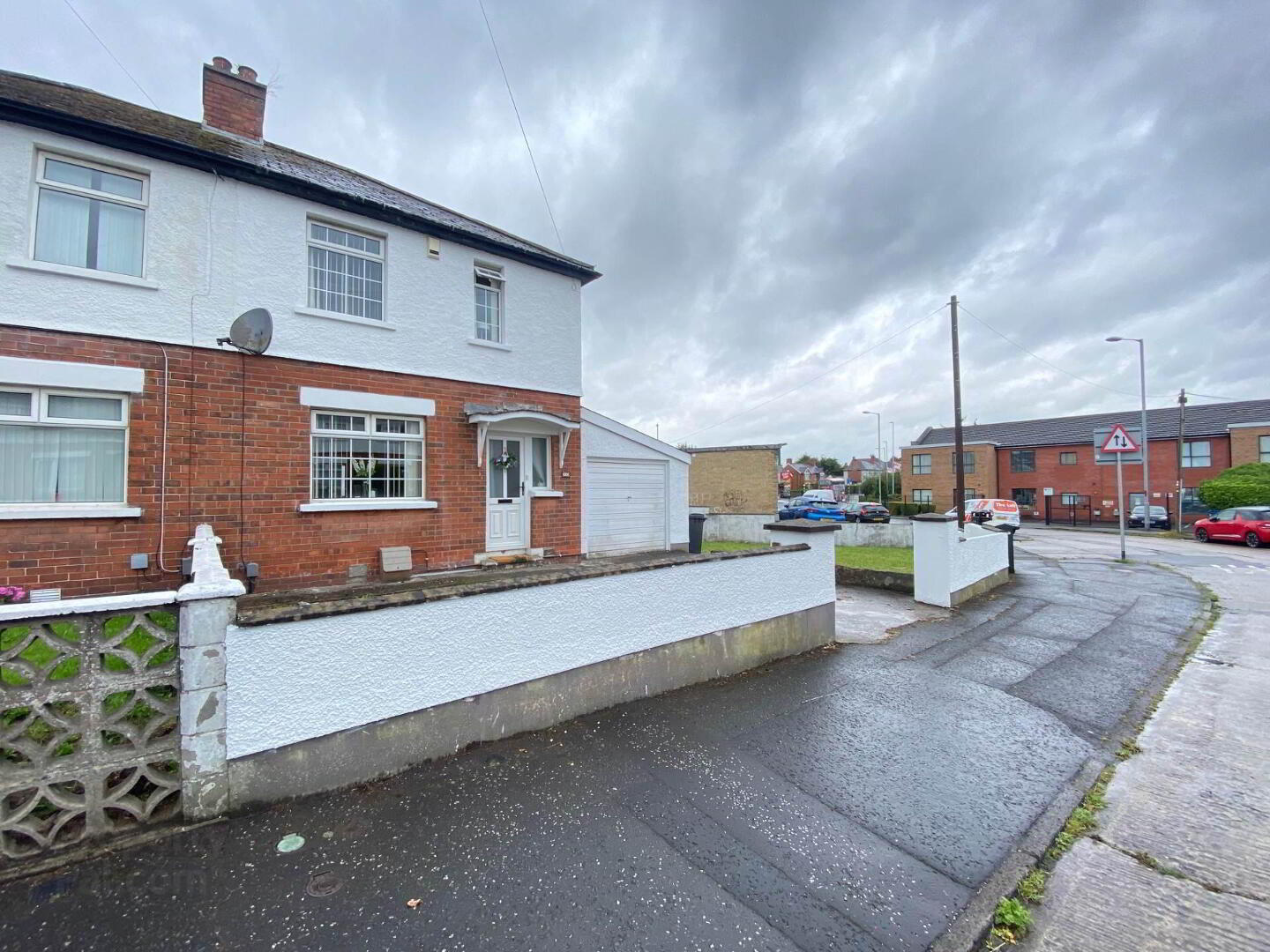 property description image