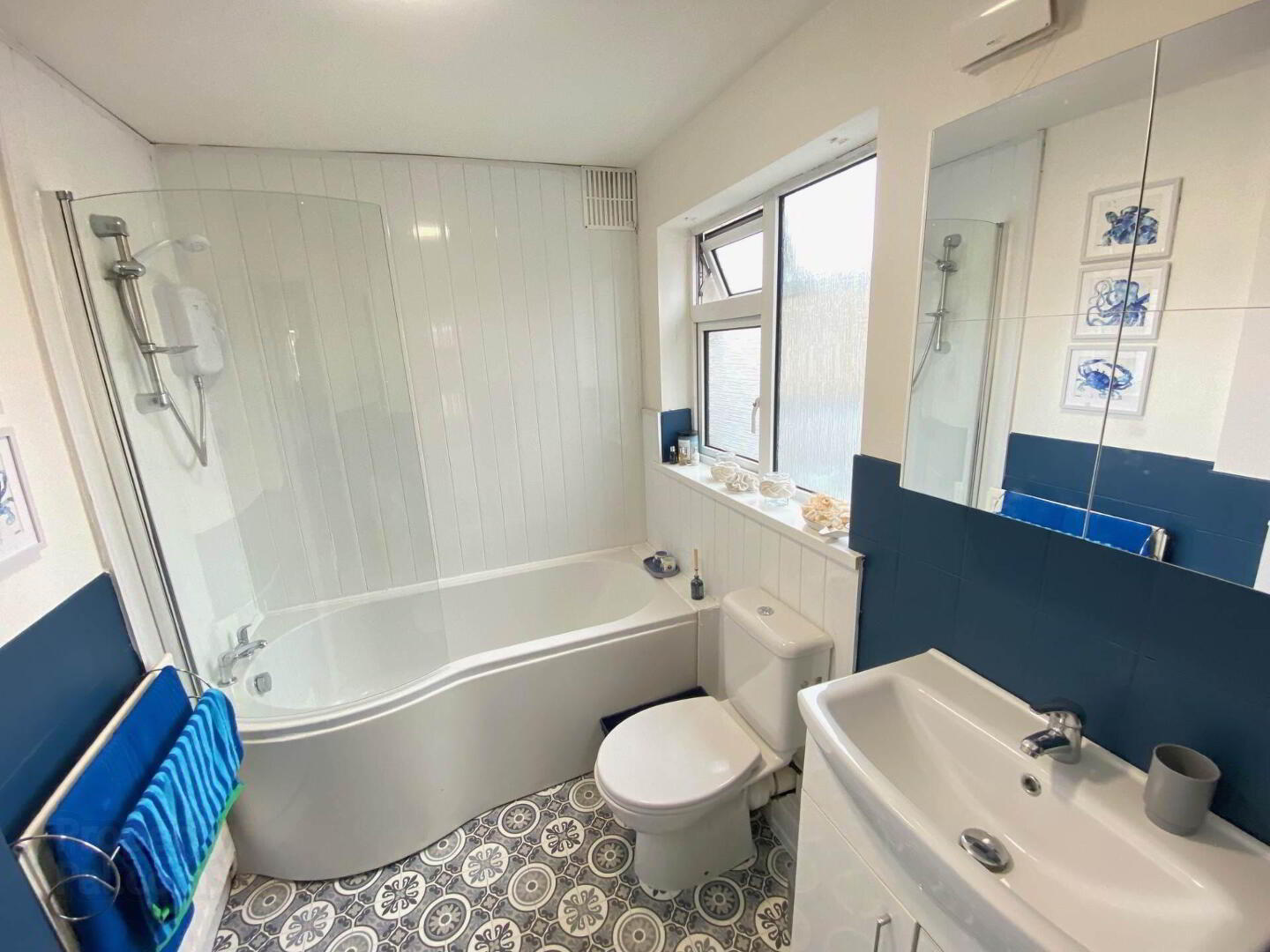 Extended, 3 Bed Semi & Garage 15 of 27
