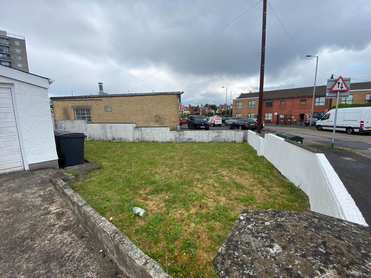 Extended, 3 Bed Semi & Garage 26 of 27