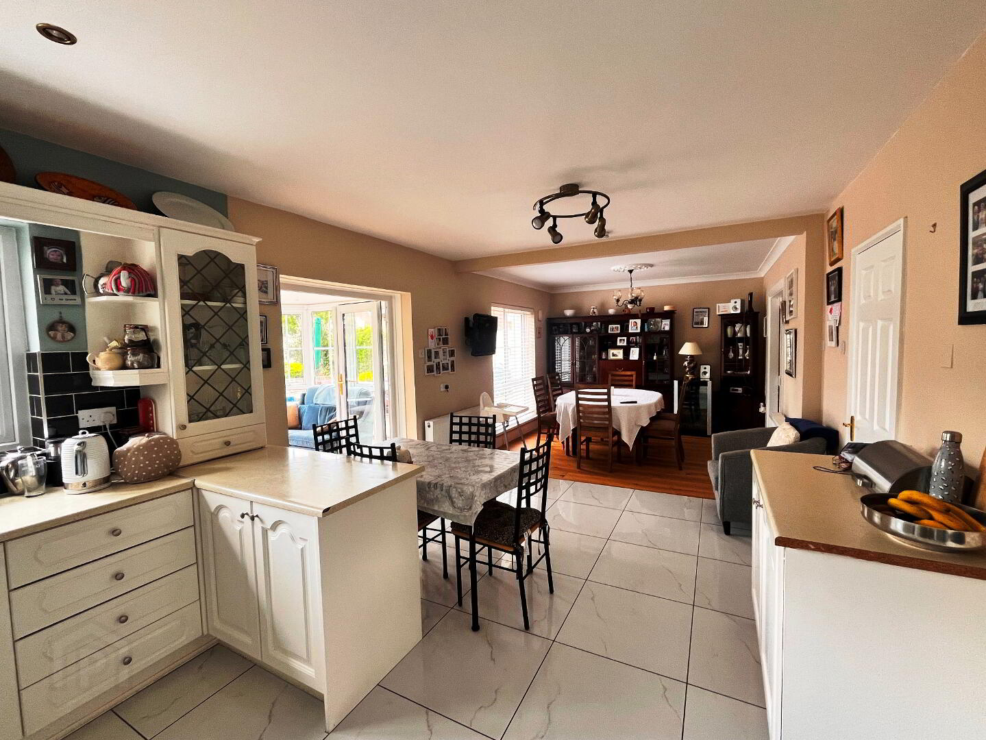 11 Johnston Villas 4 of 17