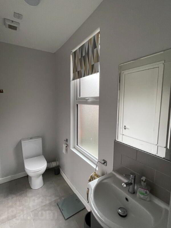 Apt 3, 126 Malone Avenue 6 of 10