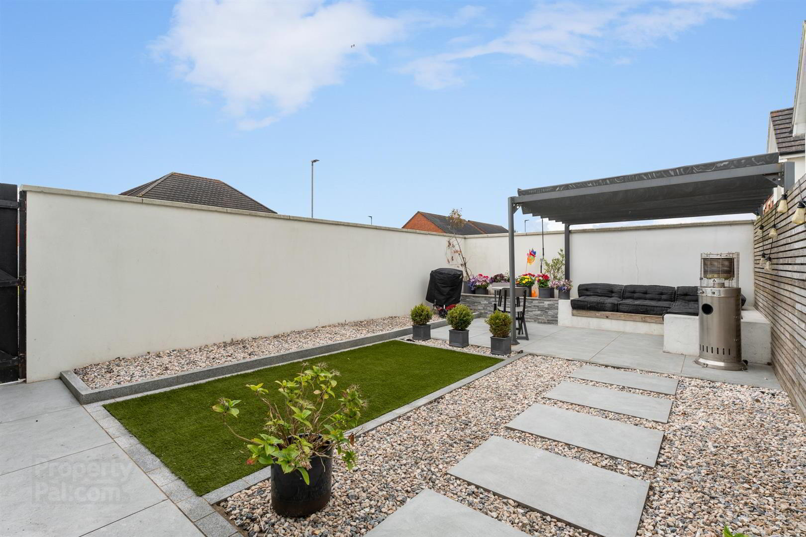 7 Sandymount Green 24 of 29