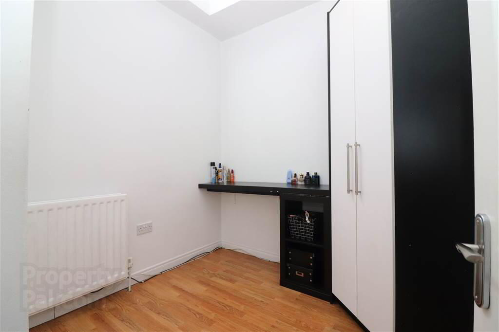 57 Young Street 16 of 24