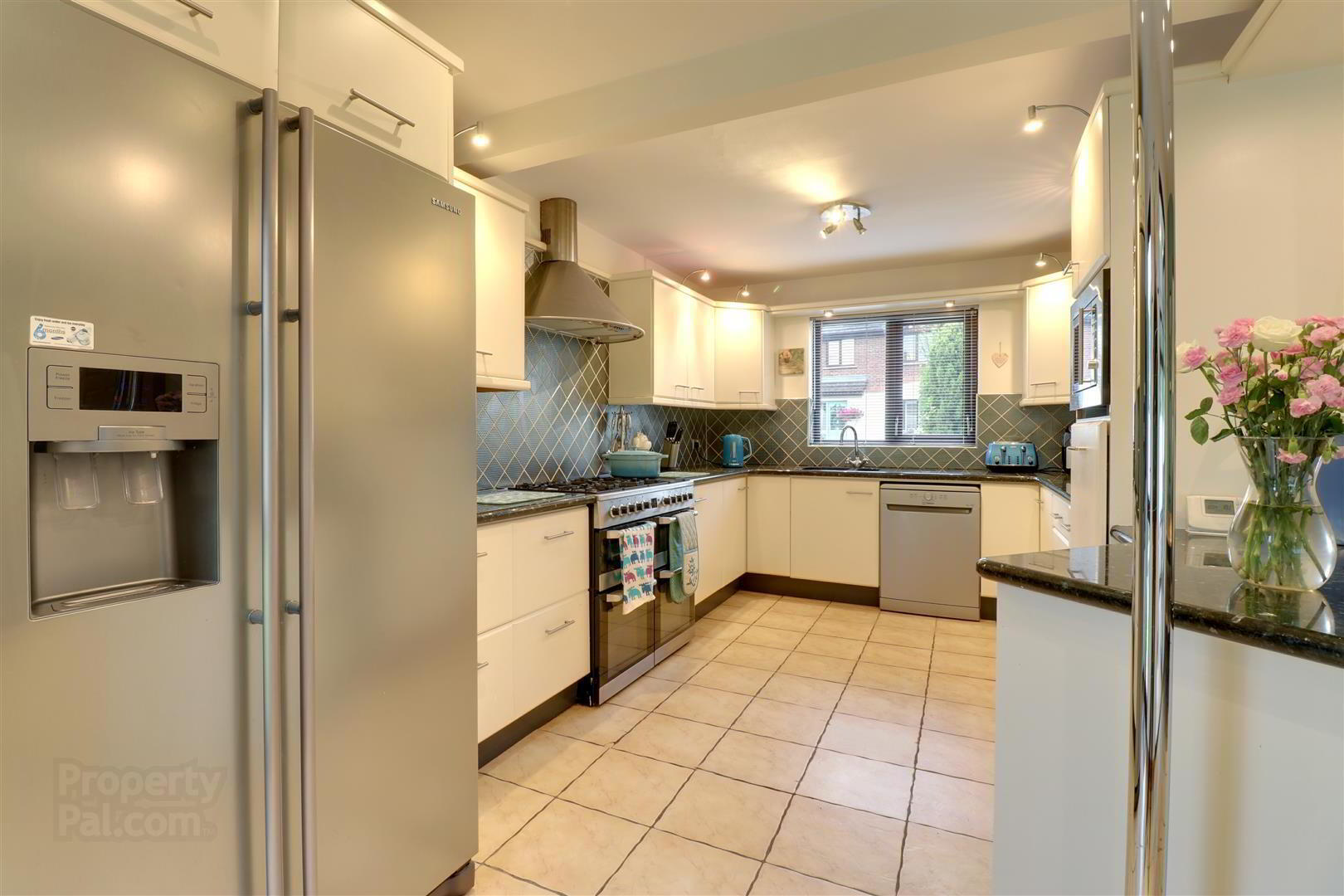 8 Newtown Vale 7 of 29