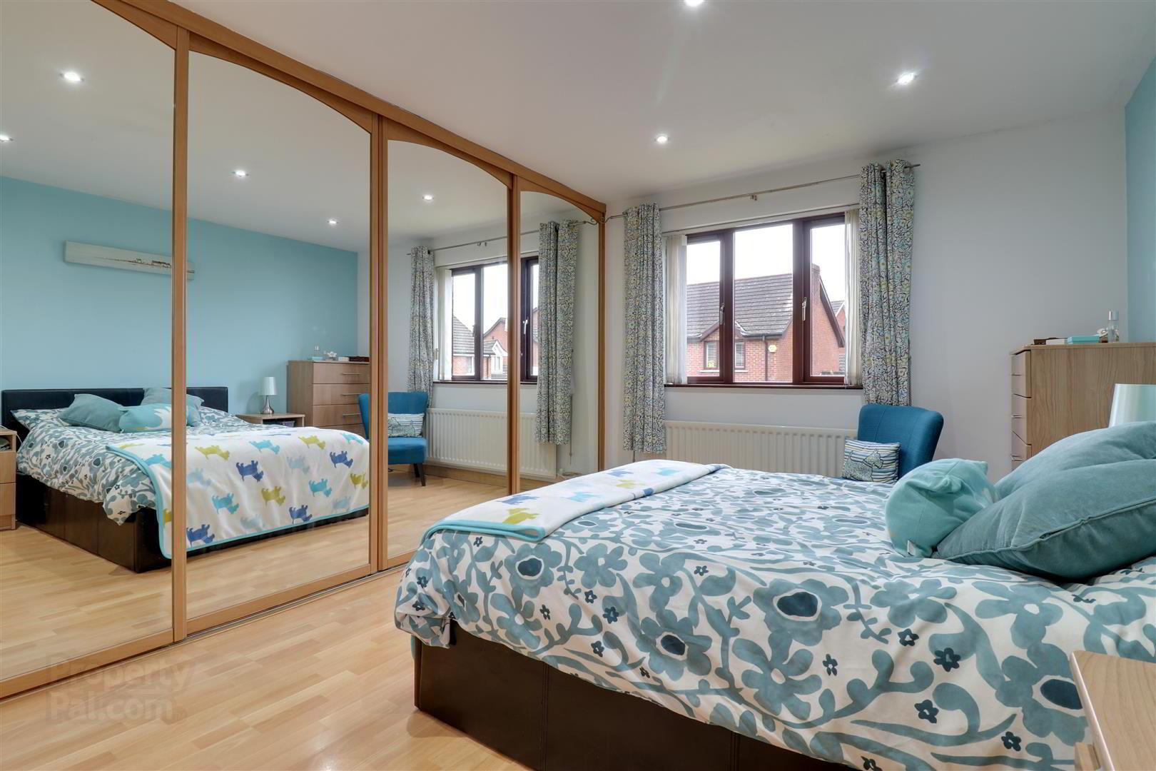 8 Newtown Vale 20 of 29