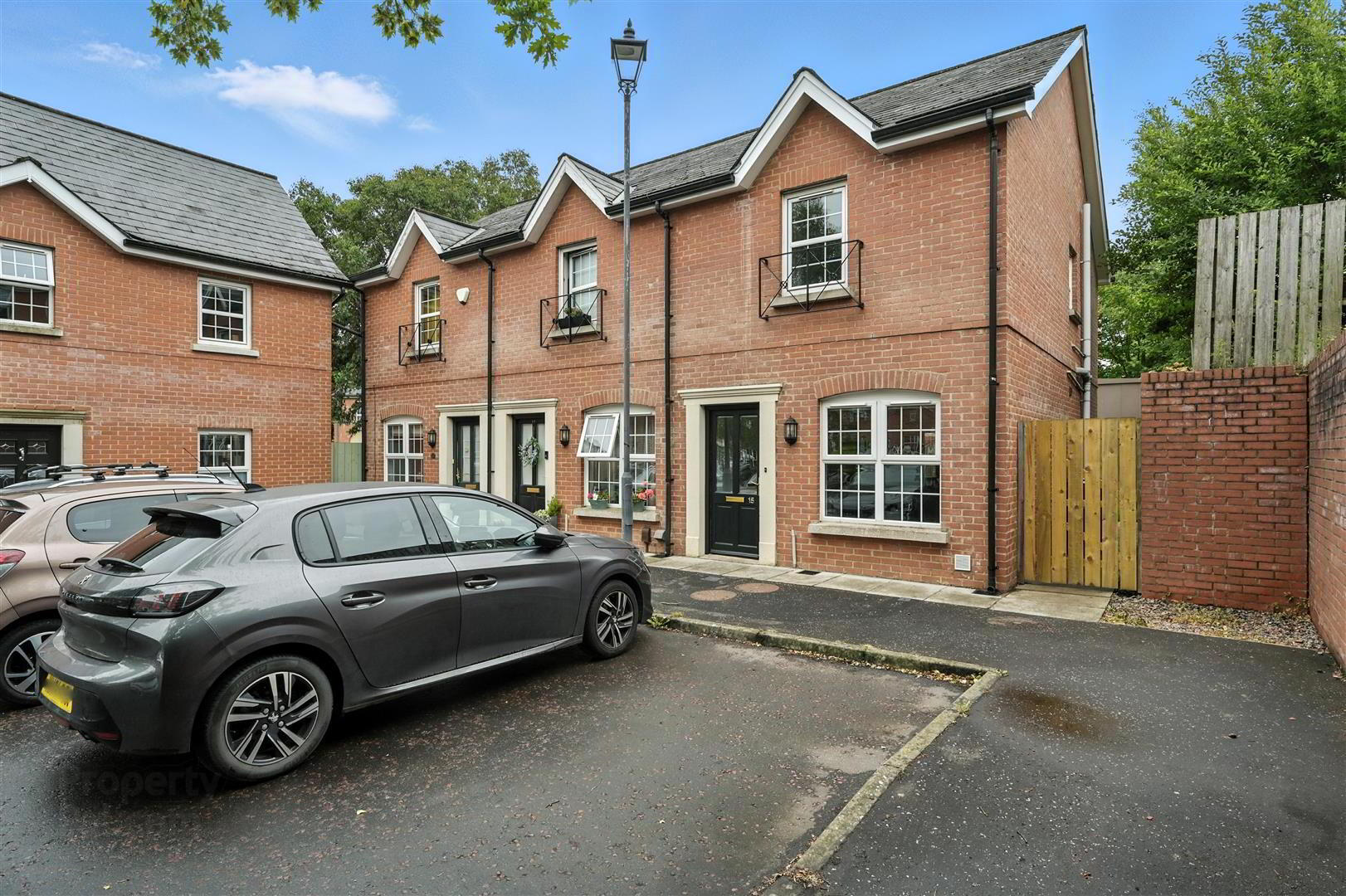 15 Milfort Mews 1 of 18